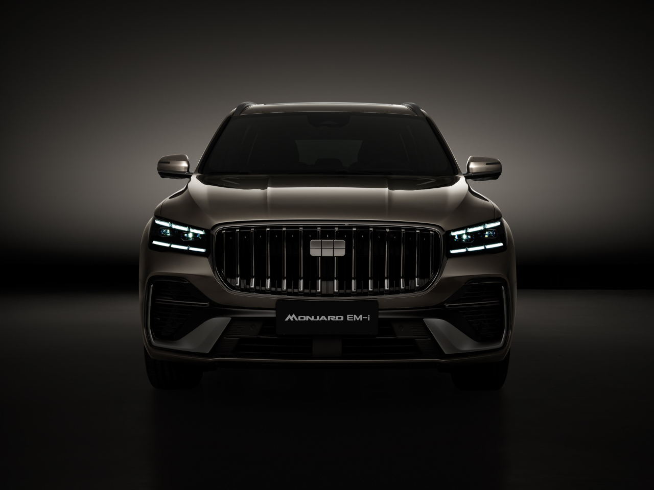 Geely lansează la Paris noul MONJARO EM-i, primul său SUV de segment D