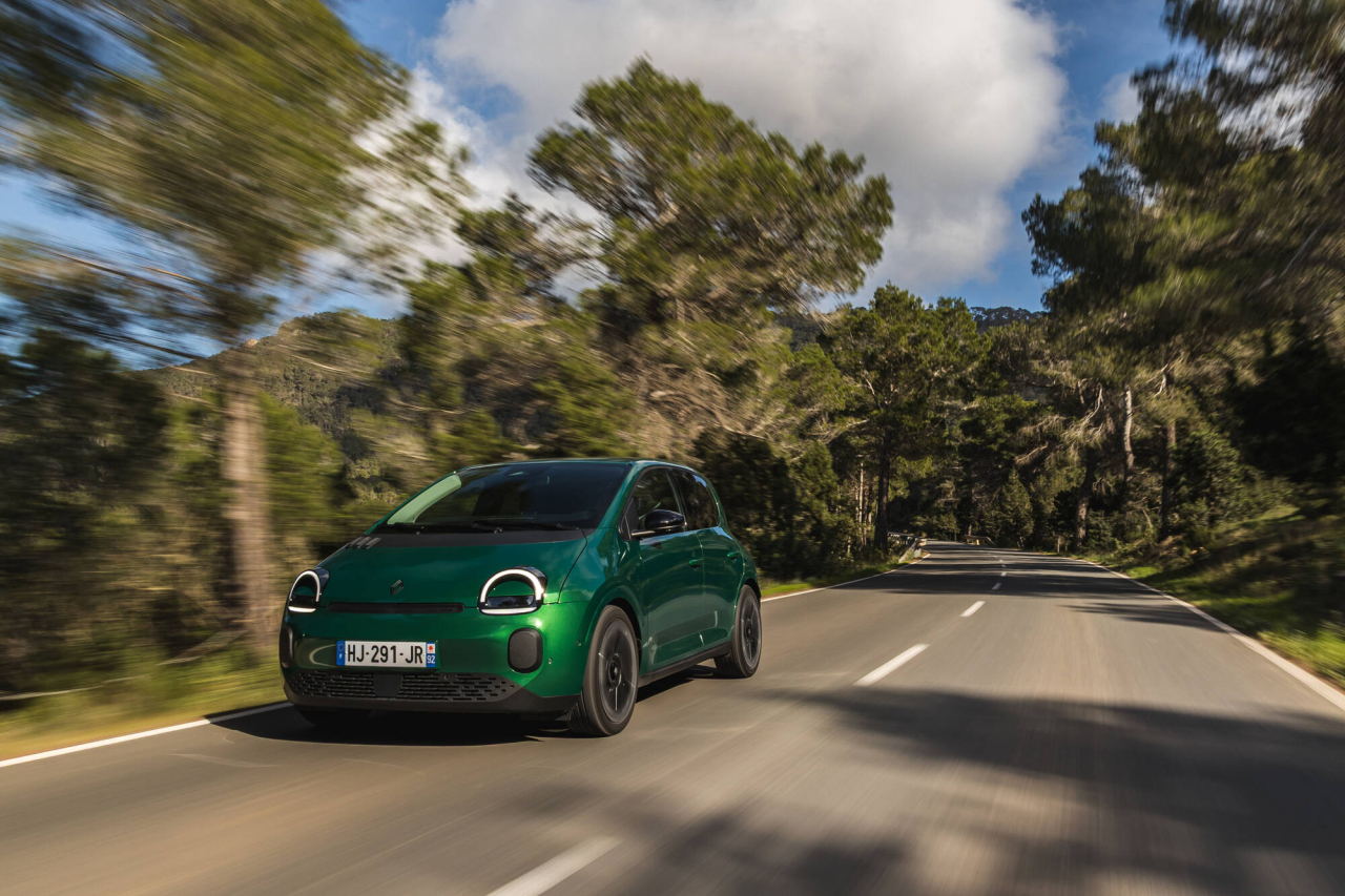 Renault Twingo E-Tech ajunge în România la sub 20.000 de euro
