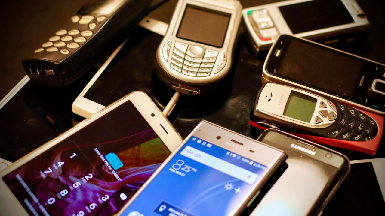 Millions of tons of e-waste put our lives in danger. What's the solution