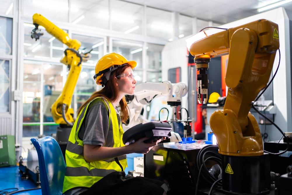 Acest startup folosește roboți pentru a dezasambla și recicla electronice uzate