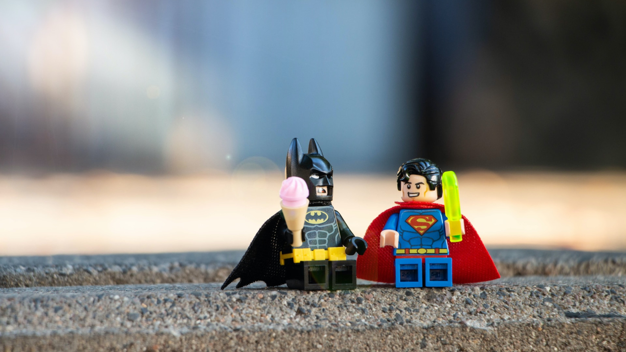 Lego renunță la producția cărămizilor mai poluante din plastic reciclat