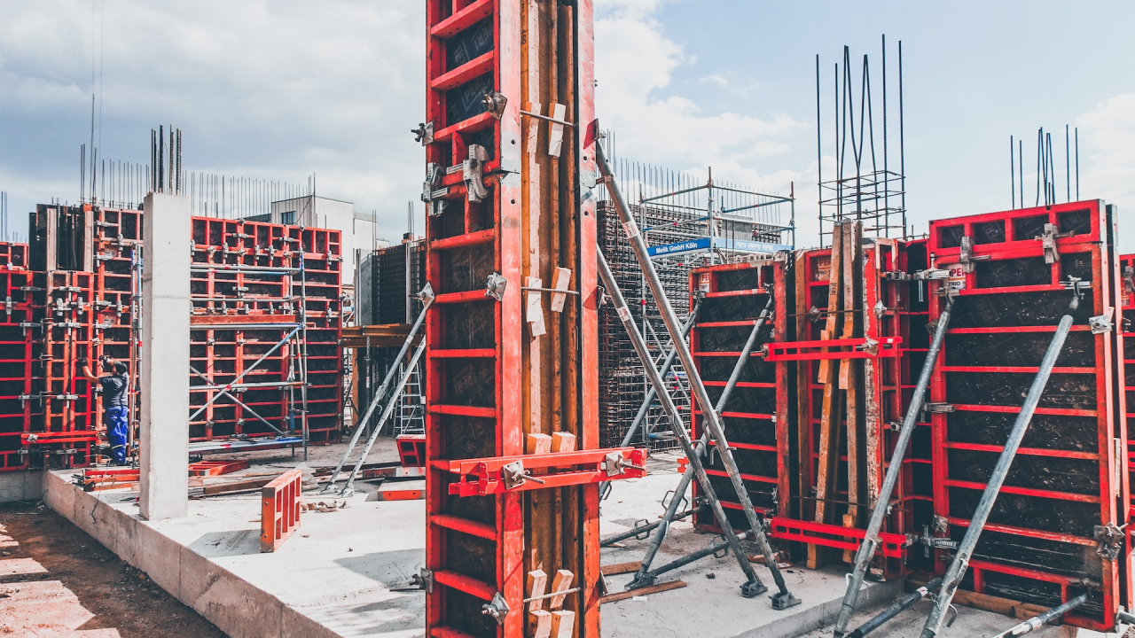 The Biden Administration funds clean construction materials with 2 bn USD