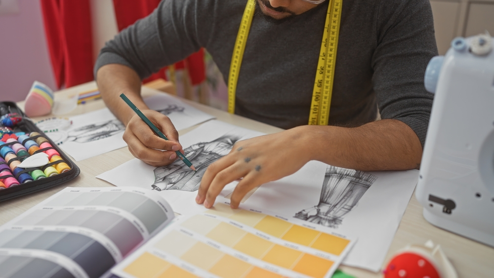 Cum pot colabora companiile și croitoriile pentru modă fără risipă