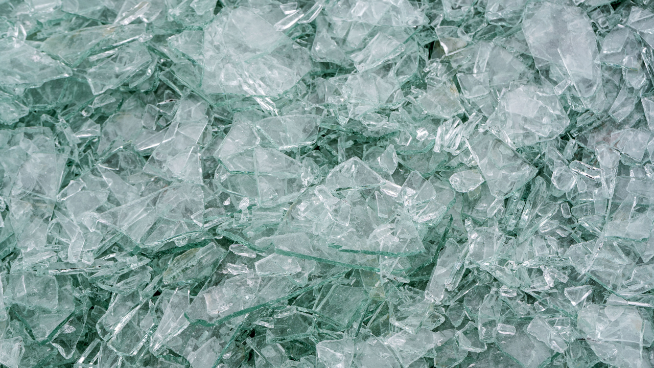 Saint-Gobain Glass lansează un tip de sticlă cu conținut redus de carbon