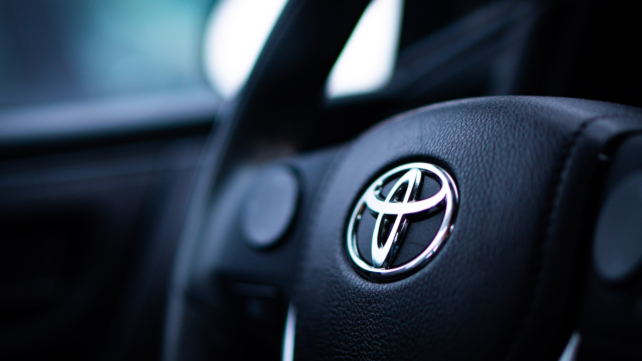 Toyota accelerează producția de mașini electrice cu 10 noi modele pe baterii