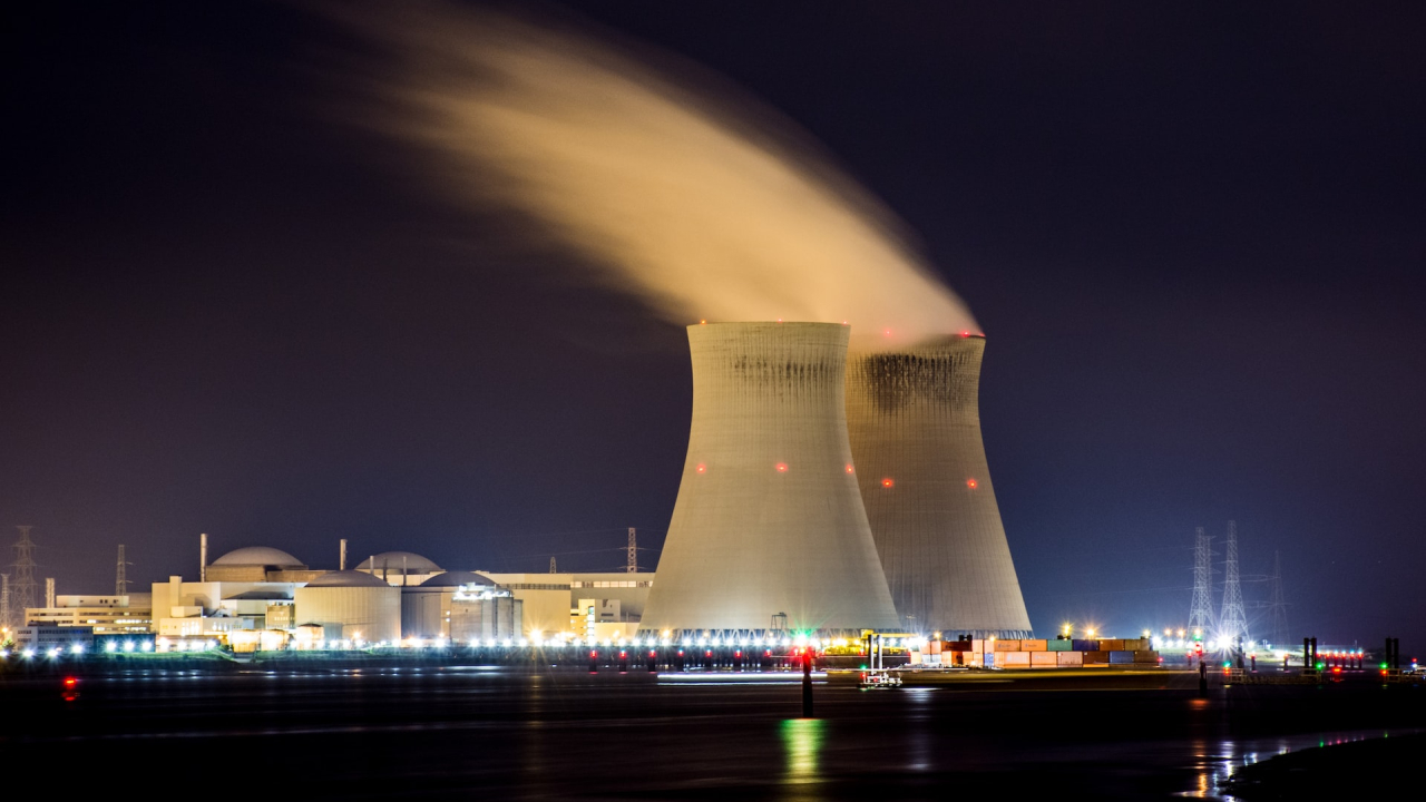 Fuziunea nucleară și bateriile spațiale, viitorul energiei „nelimitate”