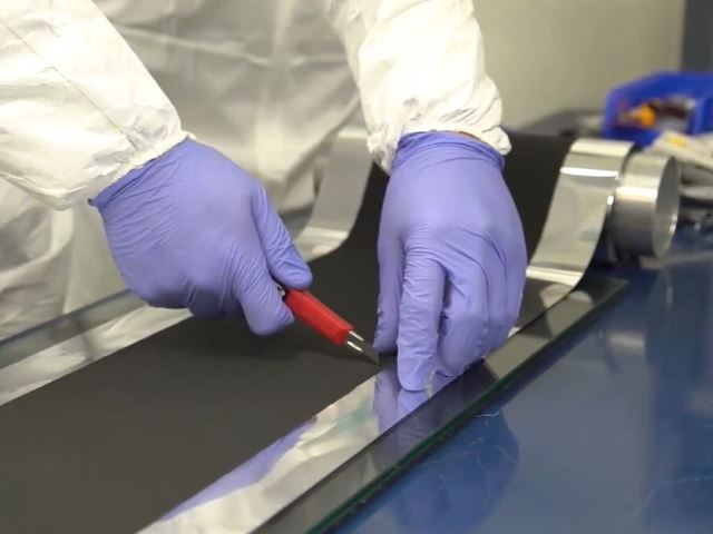 Cercetătorii care produc baterii durabile și sustenabile obțin 44 mil USD