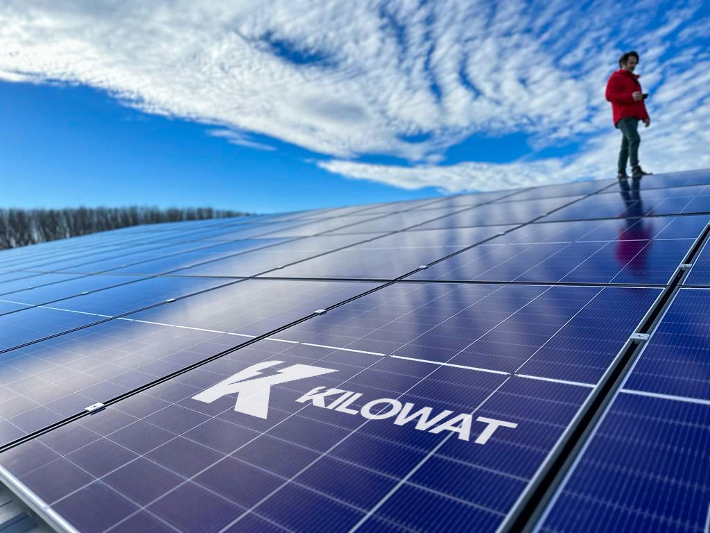 România, campioană la energia solară în 2025, dar cu stocare insuficientă