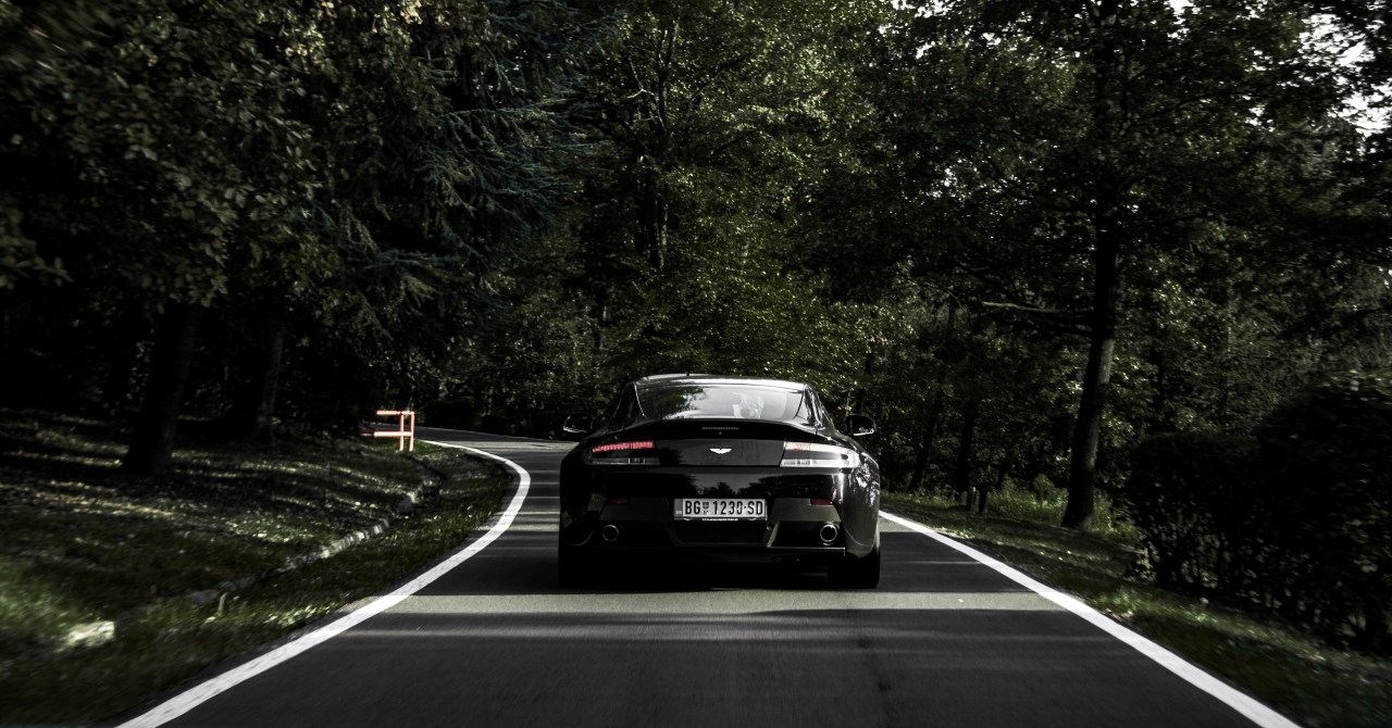 Aston Martin ar putea produce doar mașini electrice începând cu 2030