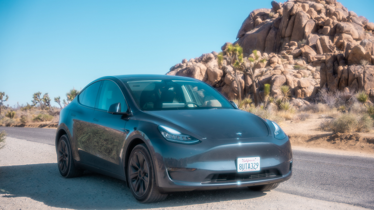 Tesla ar putea lansa curând o variantă mai ieftină pentru Model Y