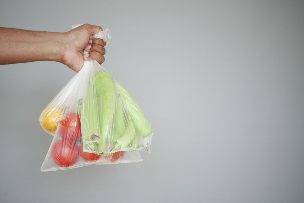 Marii consumatori de pungi de plastic din UE: unde este România?