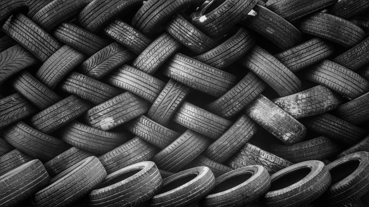 Bridgestone prezintă anvelopele viitorului, realizate cu 63% materiale reciclate