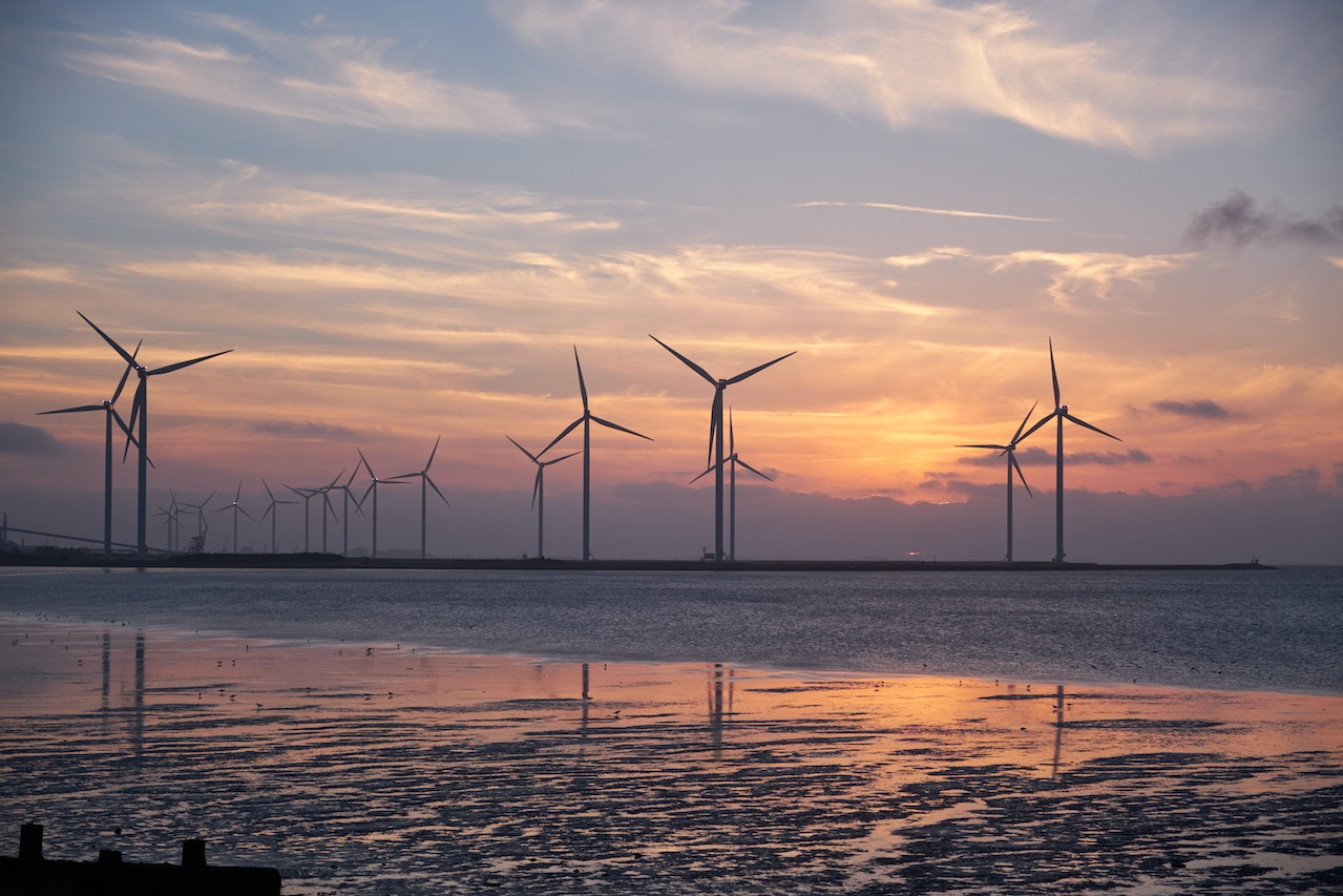 Turbinele eoliene plutitoare ar putea schimba peisajul țărmurilor din lume
