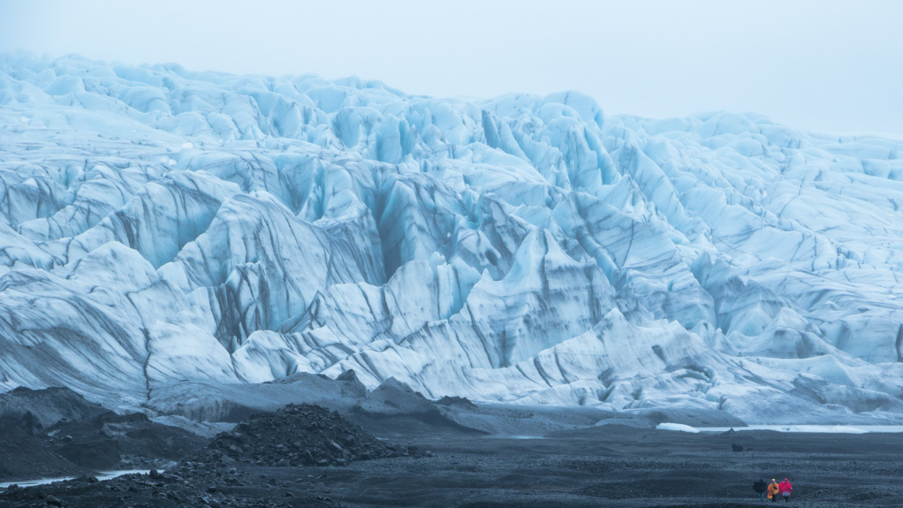 Melting glaciers: the potential danger at a distance that we can still avoid