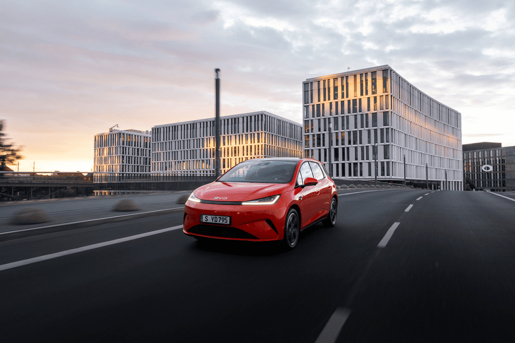 Noul BYD Dolphin G DM-i se lansează în România la sub 24.000 de euro