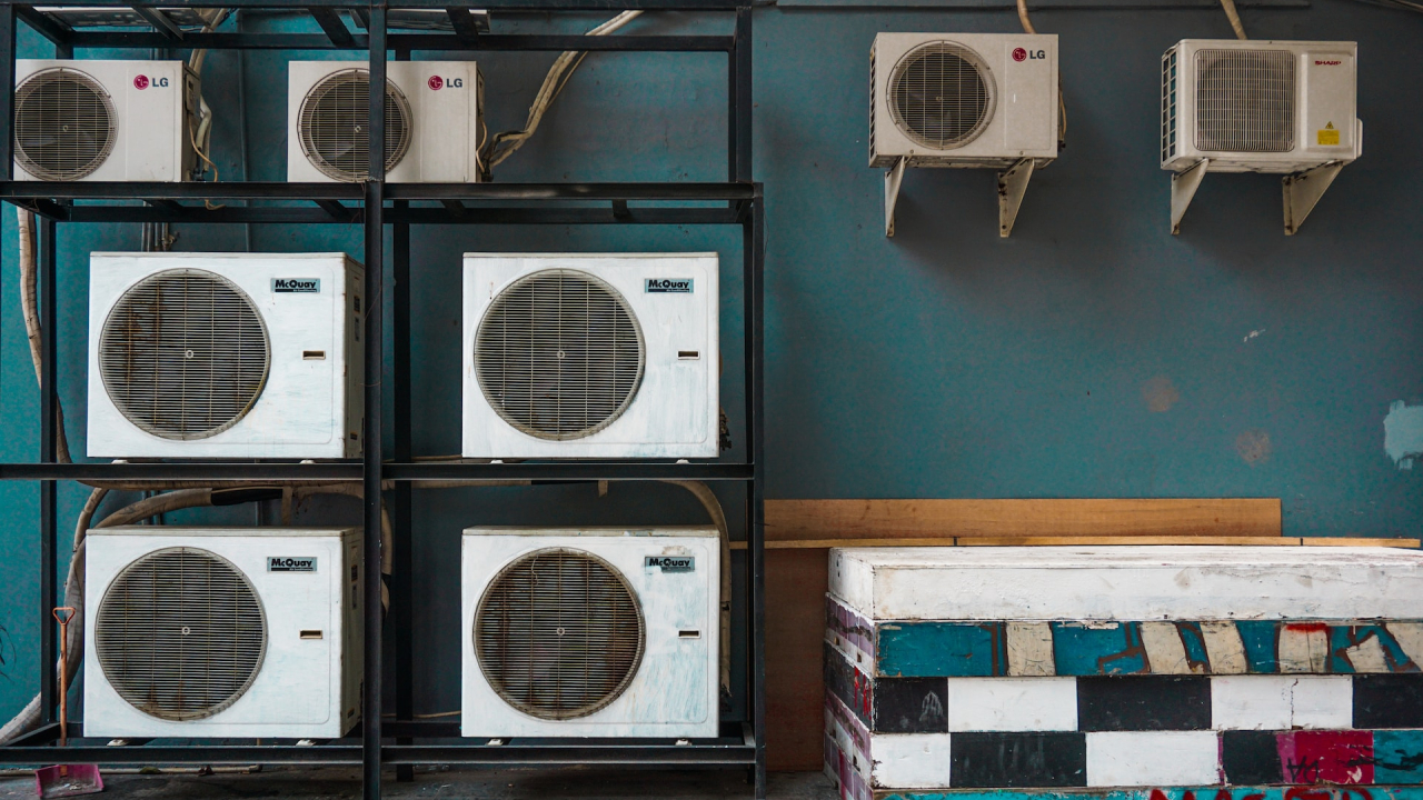Heatwaves leave no option as Europeans install record-numbers of AC units