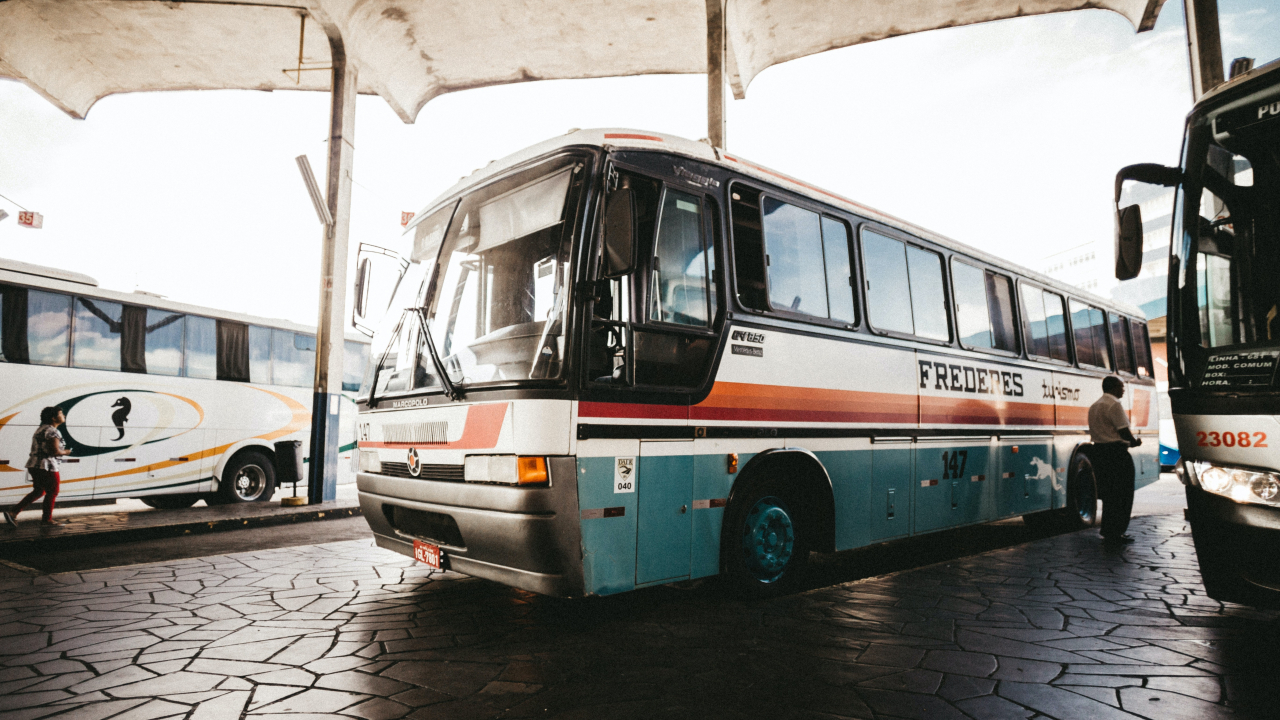 Guvernul ce pune la bătaie peste 1,6 mld.$ pentru achiziția de autobuze ”verzi”