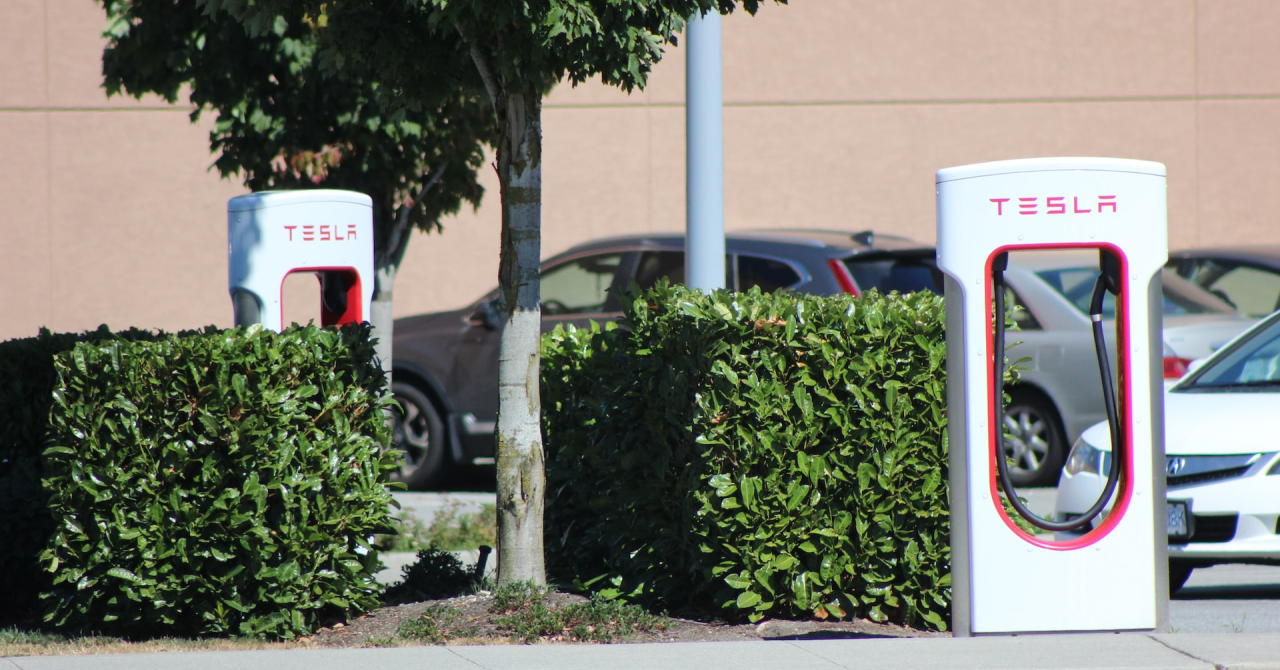 Tesla V4 Superchargers compatible with other brands are installed in Europe