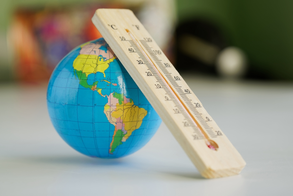 The first year with record-breaking temperatures globally, completed by May