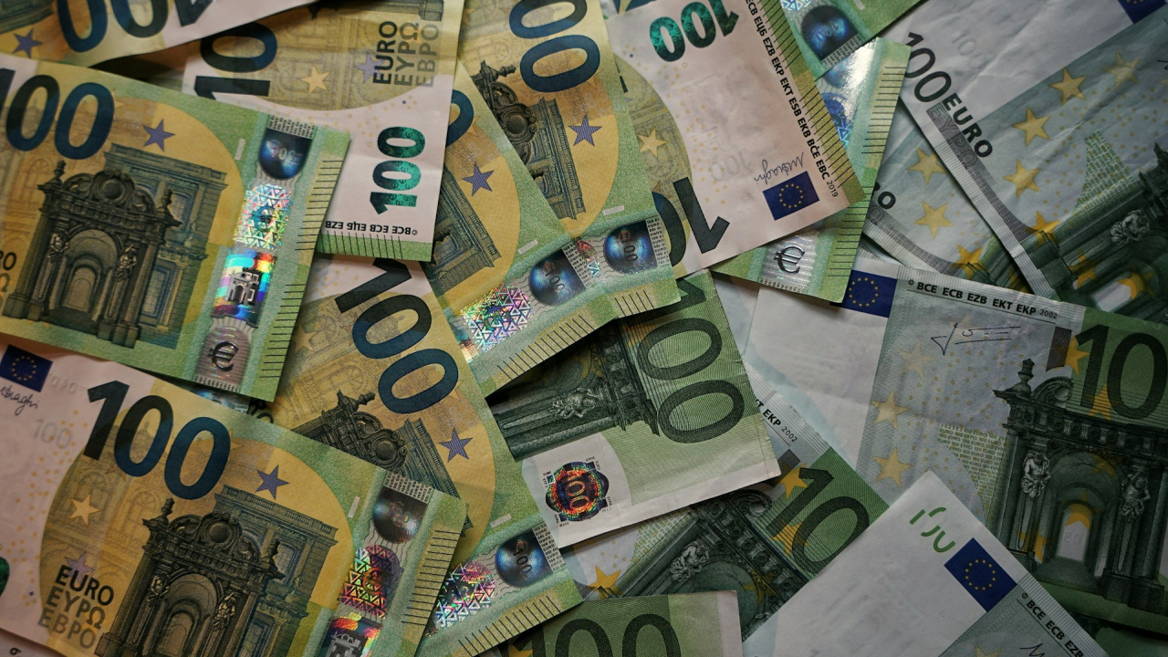 Over EUR 4 billion in non-reimbursable funds for green business development