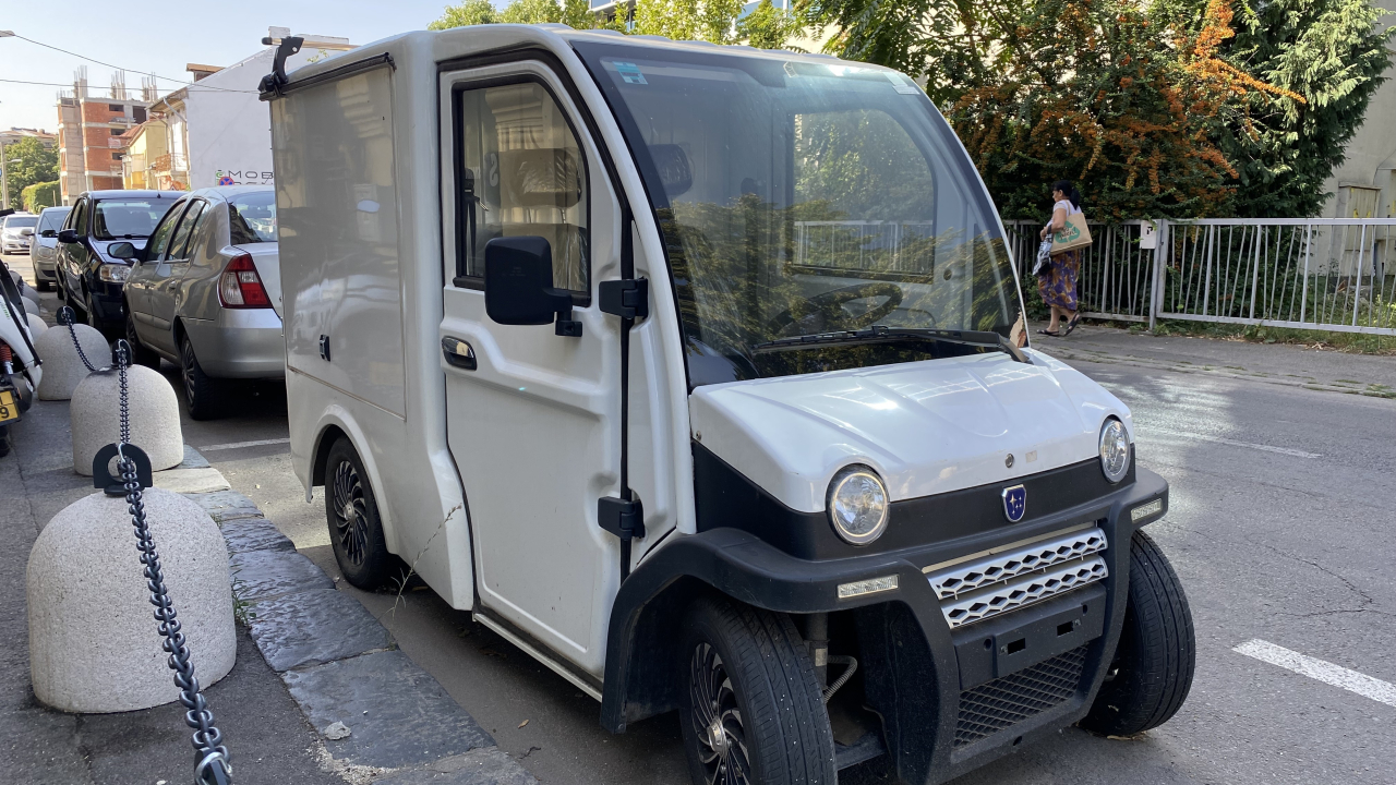 E-Mobility Urban Cargo Review: The electric microvan-disguised Smart Forfour