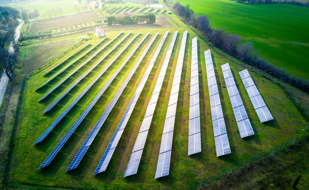 Solar energy communities, fueled by a 520 million USD investment