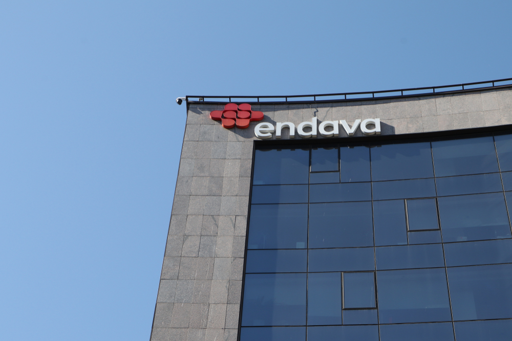 Raport de sustenabilitate Endava: reducere cu 7% a emisiilor indirecte