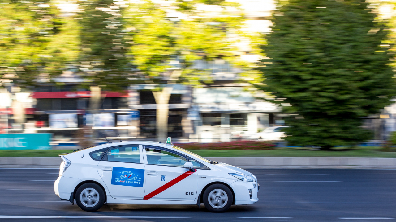 Hybrid cars. How they work and why they're the bridge to the future of transport