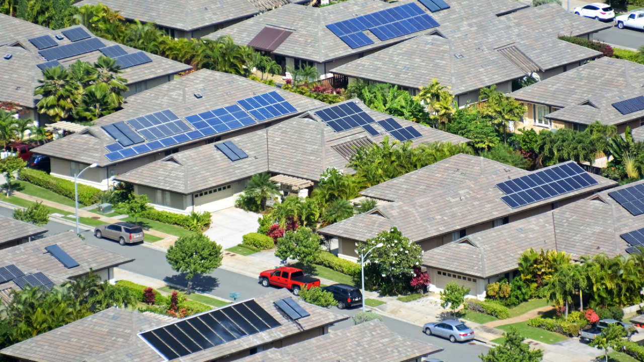 Analysis: How to reduce your energy bill by becoming a prosumer