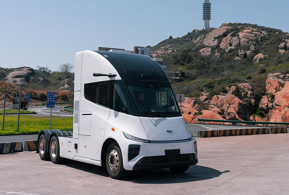 Windrose ridică 100 mil USD pentru producția camioanelor electrice inteligente