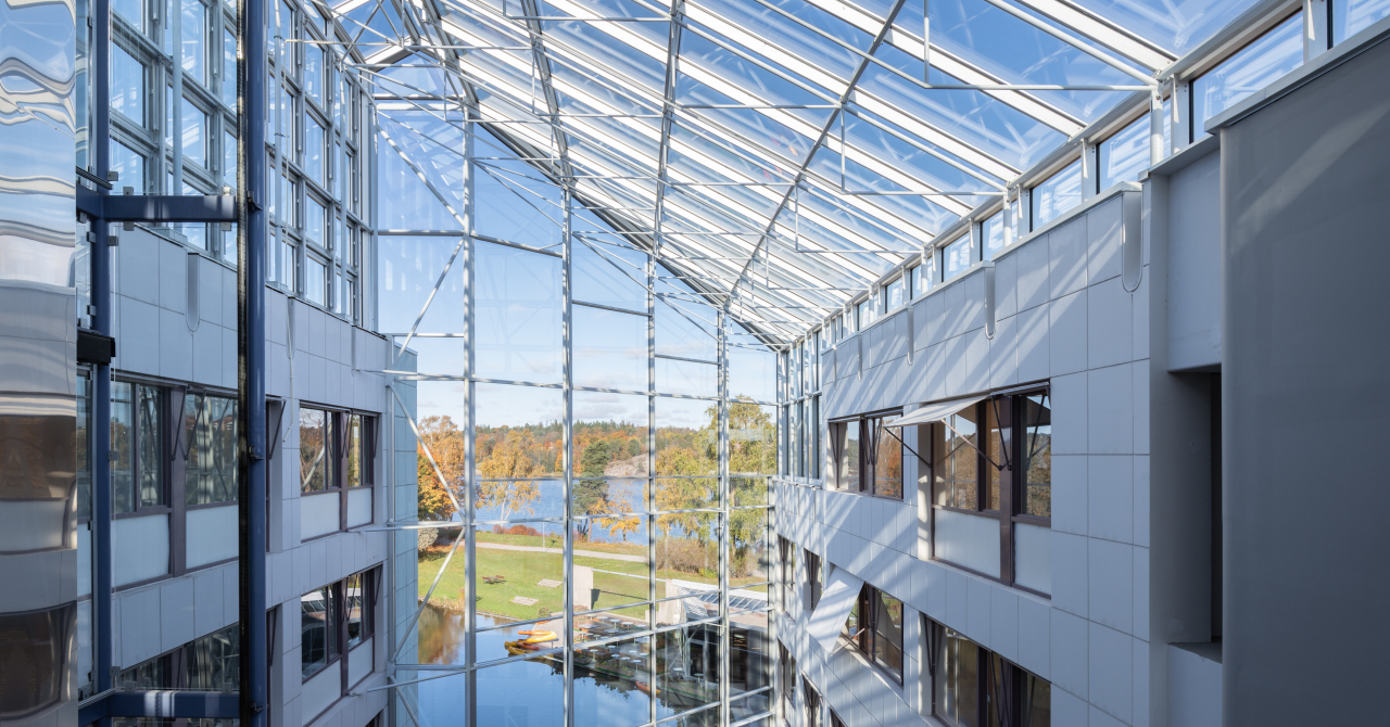 ORAÉ, from Saint-Gobain Glass, is the world’s first low carbon glass