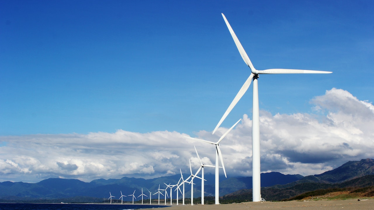Sursele regenerabile au făcut Europa să reziste în fața crizei energetice