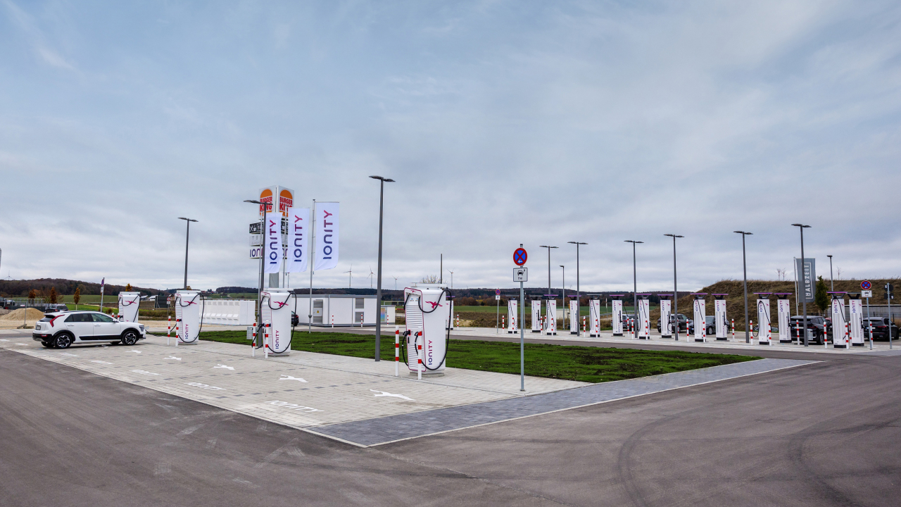 Ionity instalează 600 de stații rapide în Europa pentru transportul fără emisii