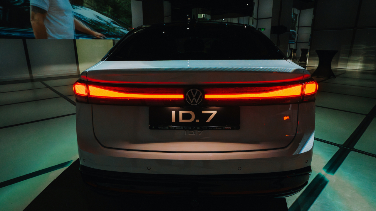 Volkswagen aduce în România vârful gamei electrice ID.7