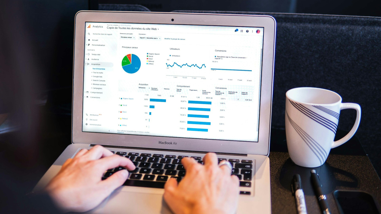 Schneider Electric launches new solutions to help businesses decarbonize