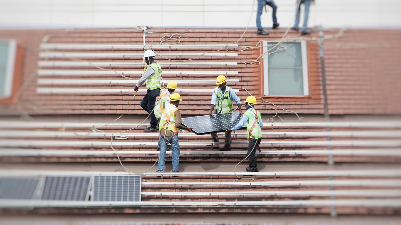 Simtel, companie de energie verde, profit de aproape 40 mil. lei din parcuri fotovoltaice