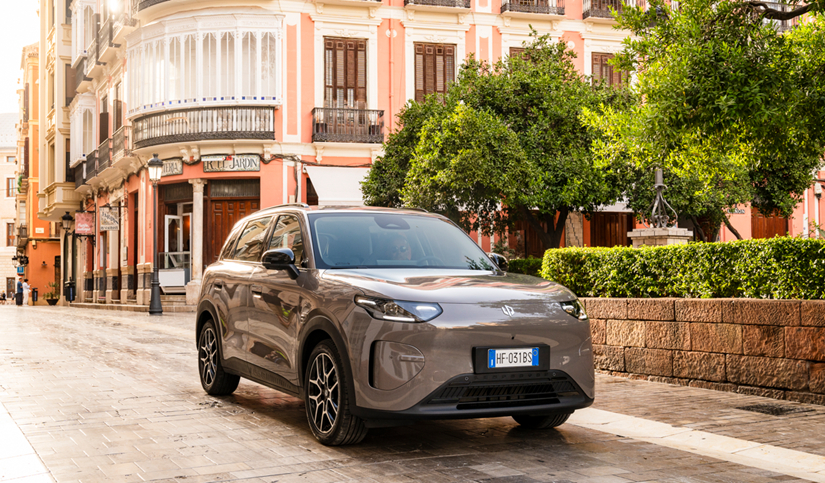 Leapmotor introduce B03X, crossover electric pentru orașele aglomerate