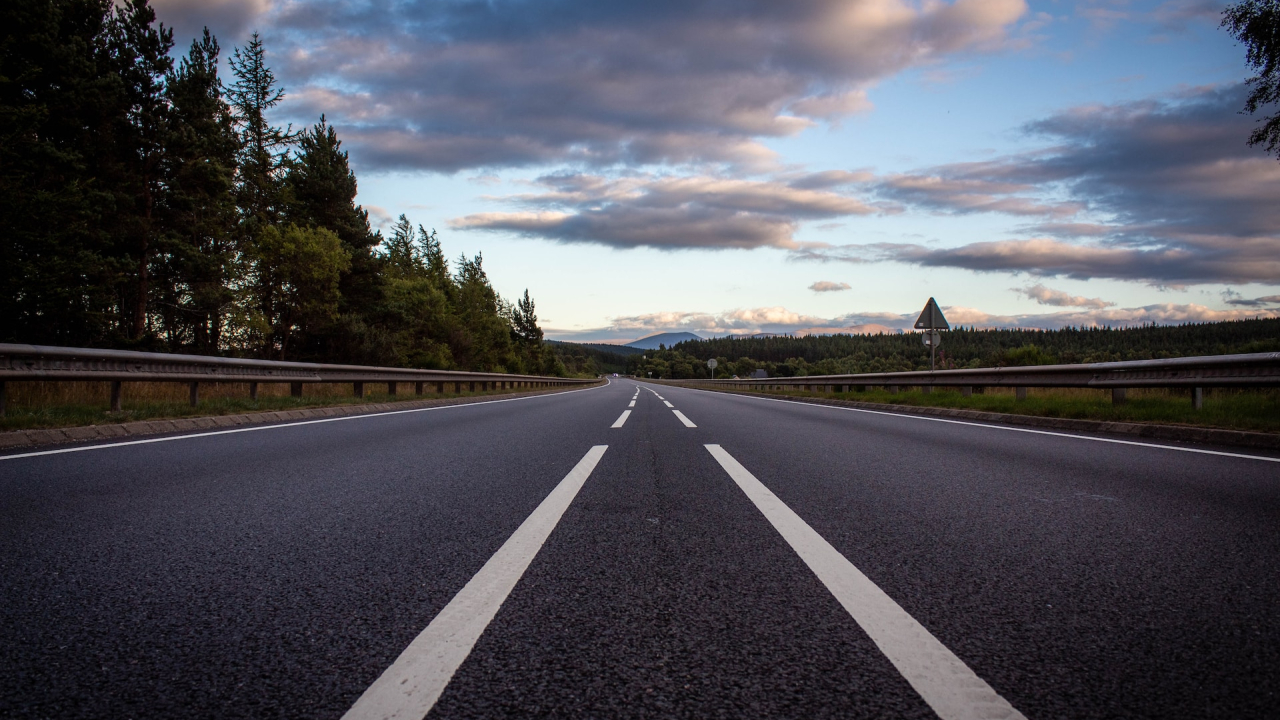 Electreon turns French motorways into wireless chargers for the future of EVs