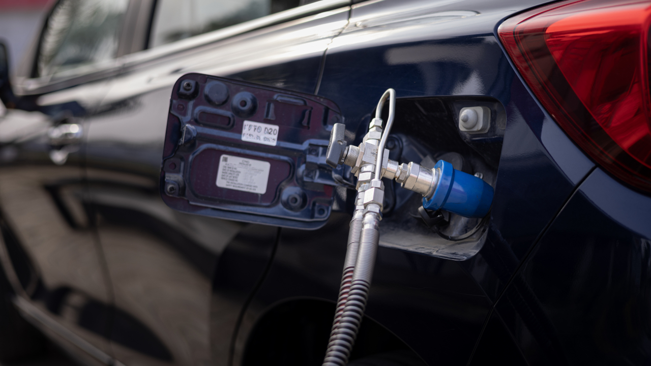 DKV Mobility inaugurează prima rețea de stații de alimentare cu CNG din România