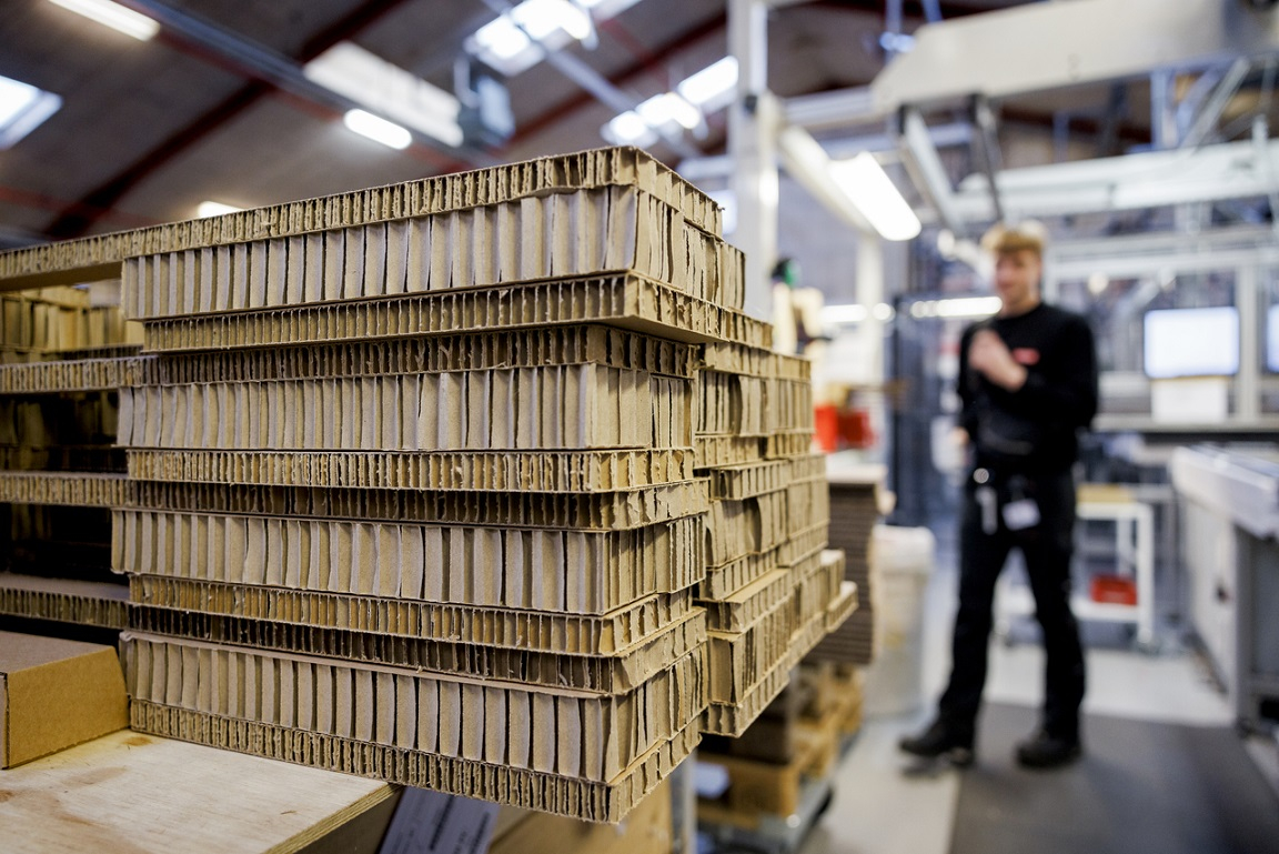 The VELUX Group removes almost all plastic from its sloped roof window packaging