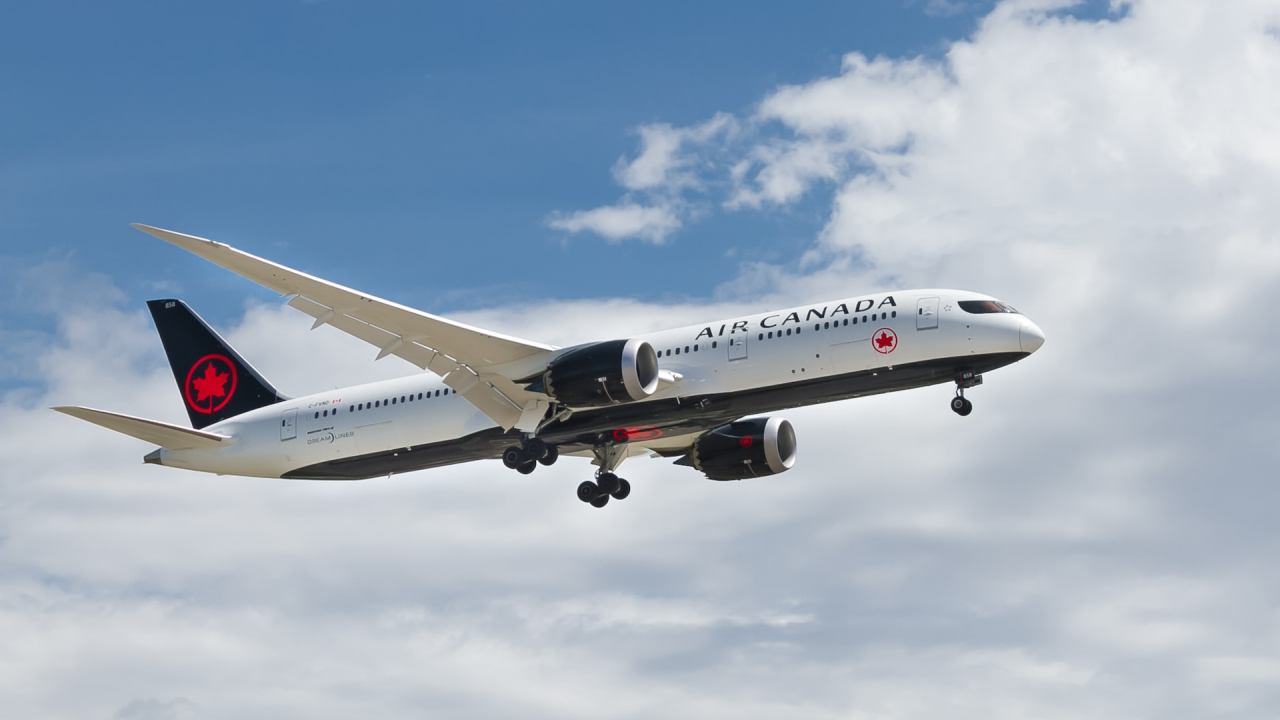 Boeing lansează un program pentru decarbonizare deschis industriei aviatice