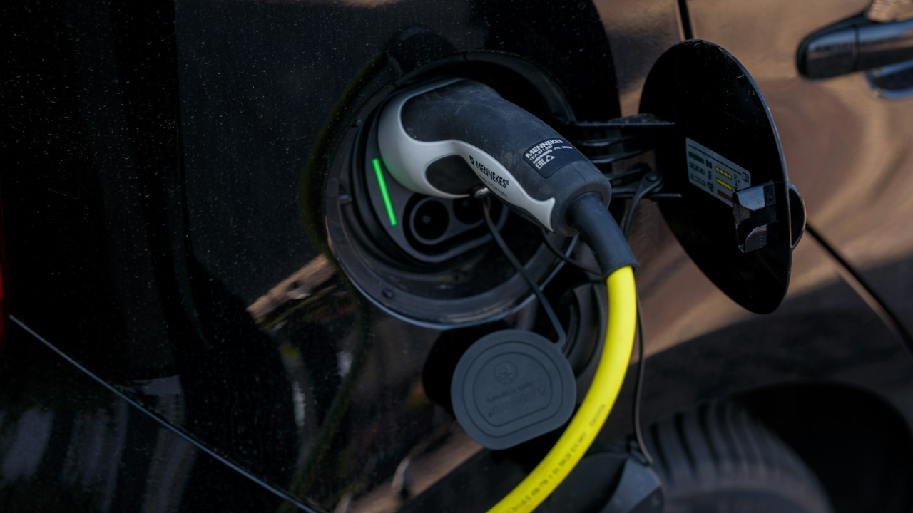 Propunerea necesară, dar care îi va enerva pe posesorii de mașini plug-in hibrid