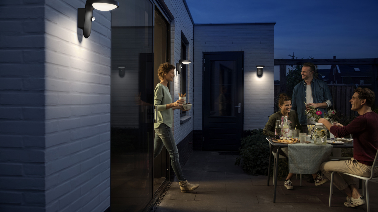 Noile lămpi exterioare cu LED Philips, mai eficiente energetic și mai fiabile