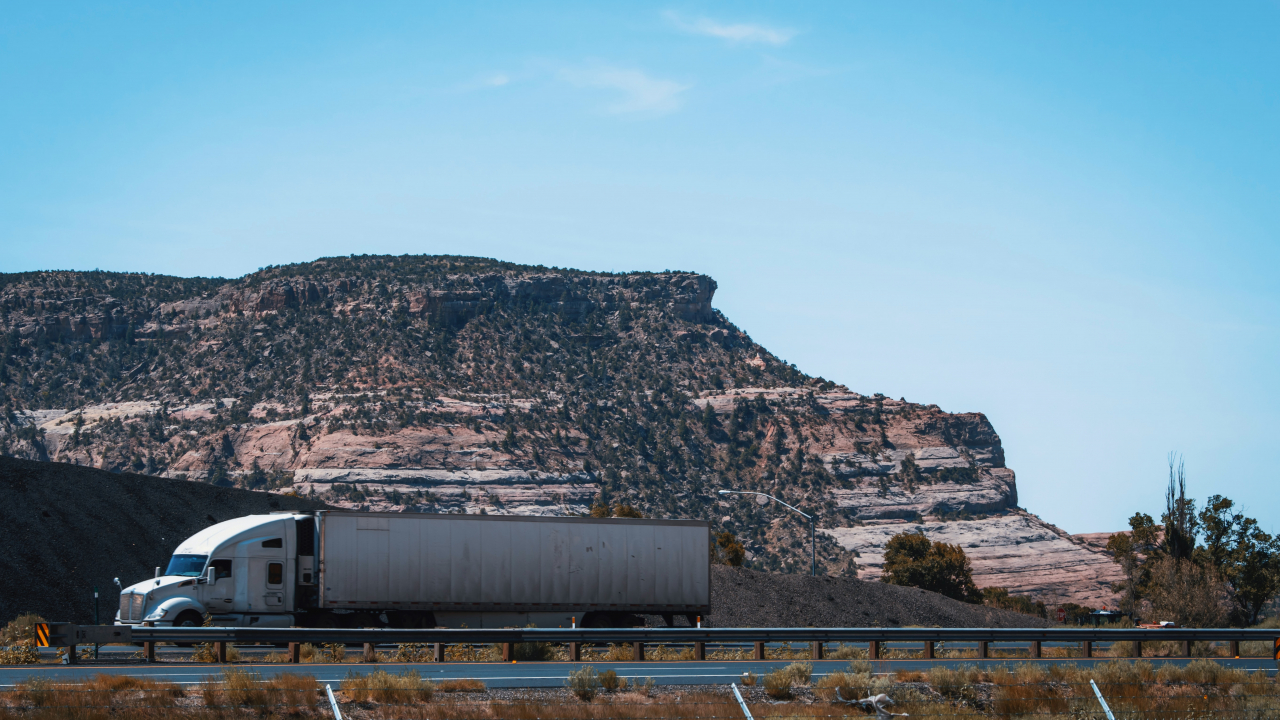 Solar-powered refrigerated trailers promise a more efficient cargo transport