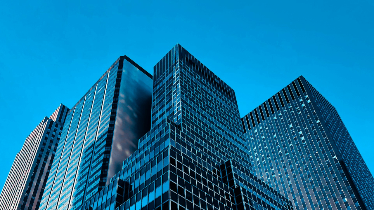 Colliers: Criteriile ESG, aproape de normă pe piața imobiliară din România