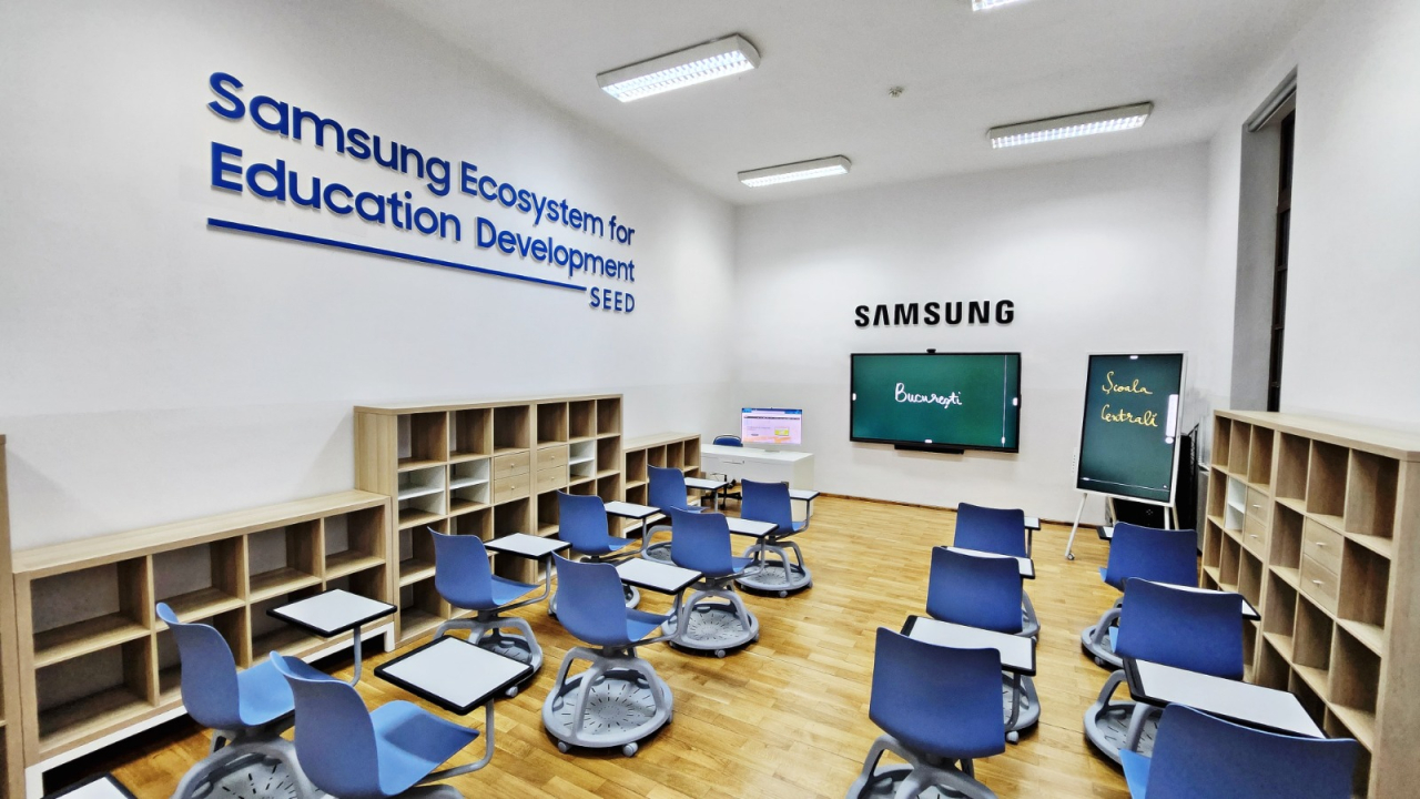 Samsung dotează o sală de clasă cu echipamente tech la Colegiul Național "Școala Centrală" București