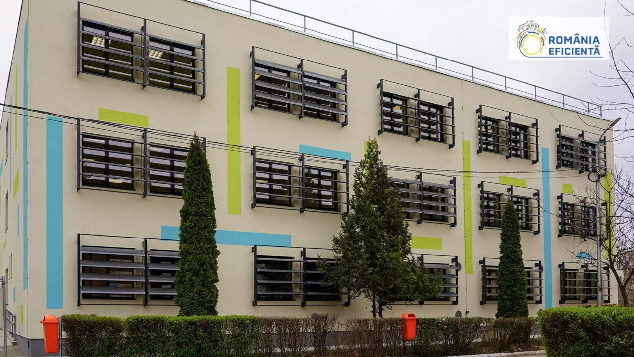 Renovated school in Romania at almost zero energy consumption standards (nZEB)