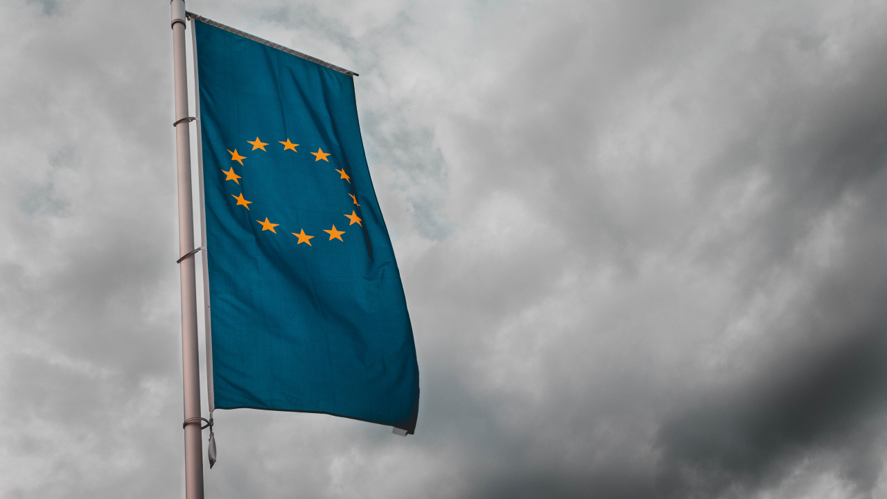 UE impune standarde noi de raportare ESG pentru a preveni greenwashing-ul