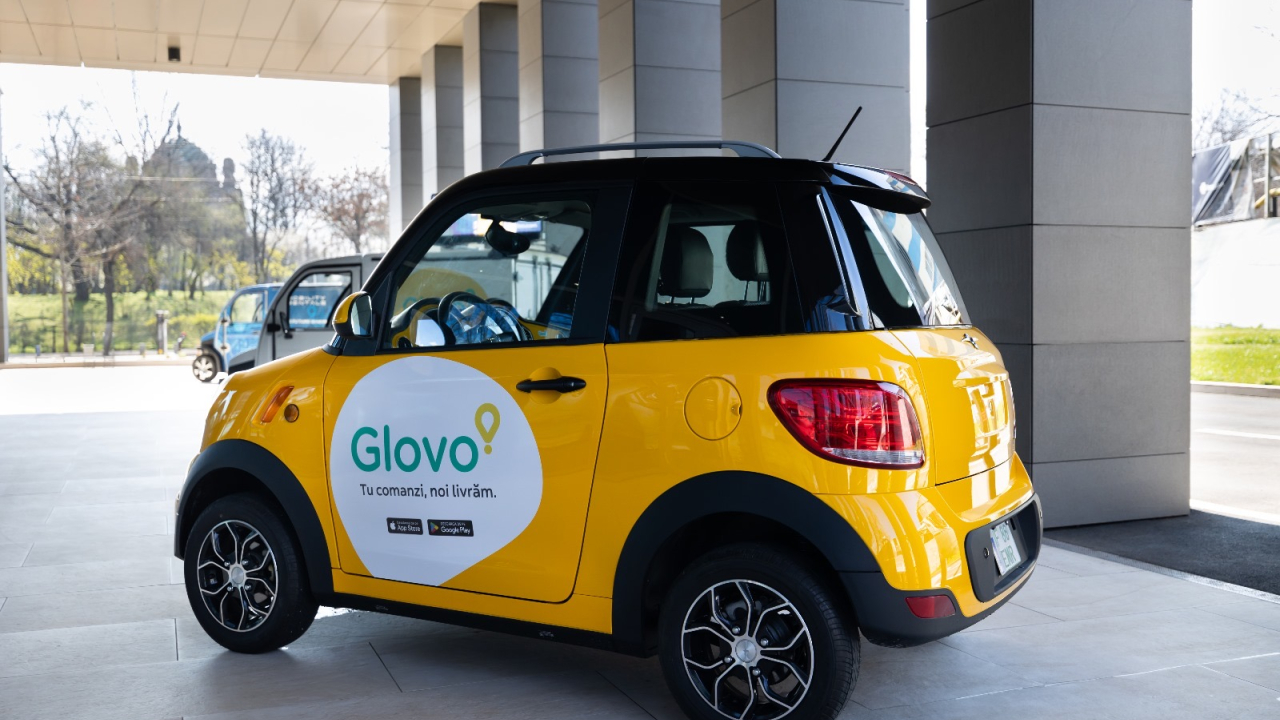 e-Mobility Rentals triplează flota de vehicule electrice pentru livratorii Glovo