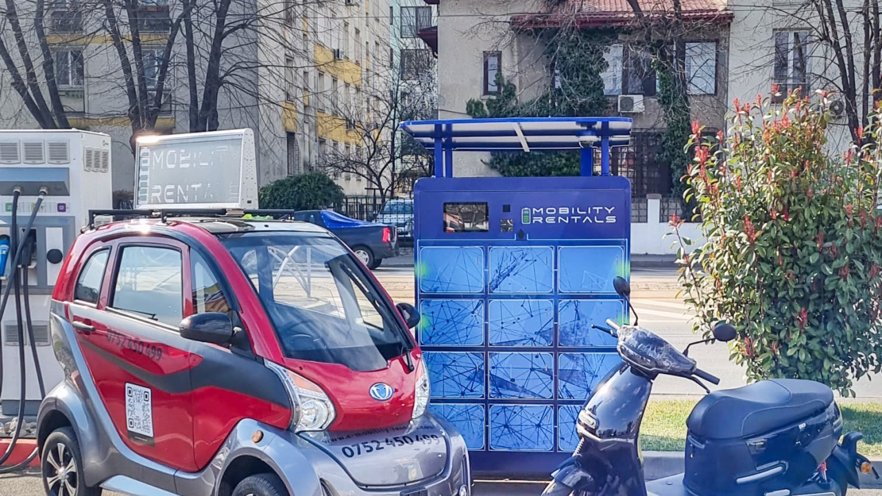 e-Mobility Rentals instalează stații de schimbare a bateriilor în parcările Kaufland